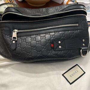 Authentic Gucci black extra large waist bag (Fanny pack.